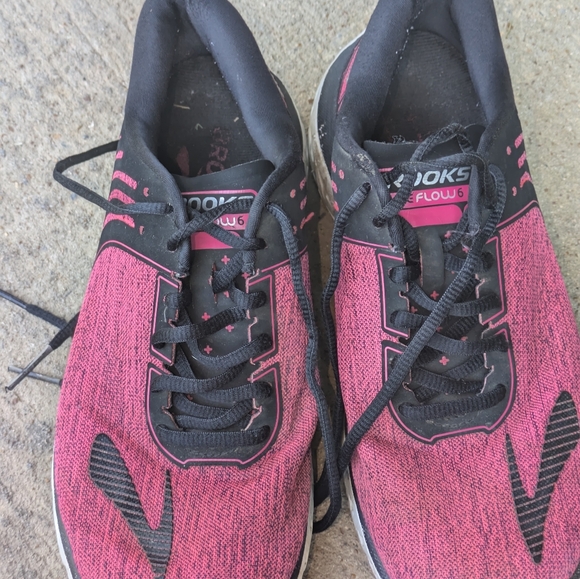 Brooks pure flow shoes - Picture 2 of 4